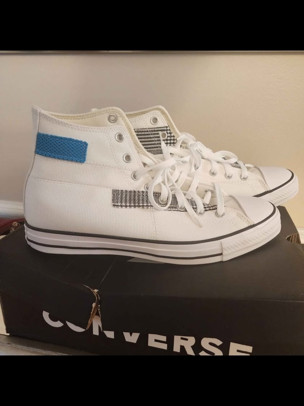 Converse Chuck Taylor All Star Hi White Black Blue Men’s 12 Women’s 14 NEW
